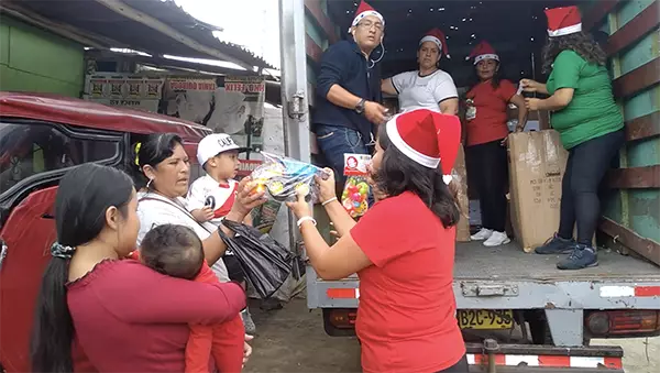 entrega de juguetes